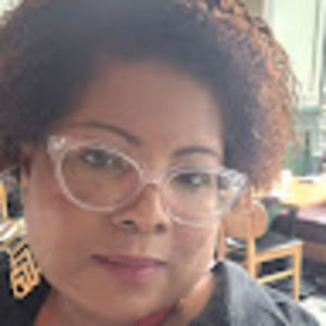 Meet your Posher, Veronica